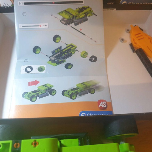 Mechanical workshop racing car and truck like new Clementoni