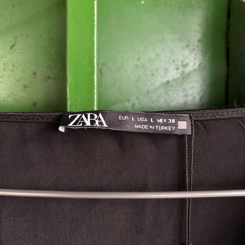 Zara long sleeve black top brand new, size large