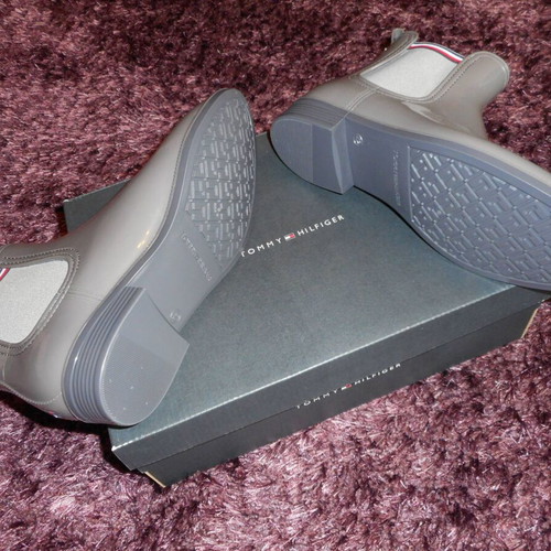 Tommy Hilfiger gray glossy rubber boots new, size 42, waterproof