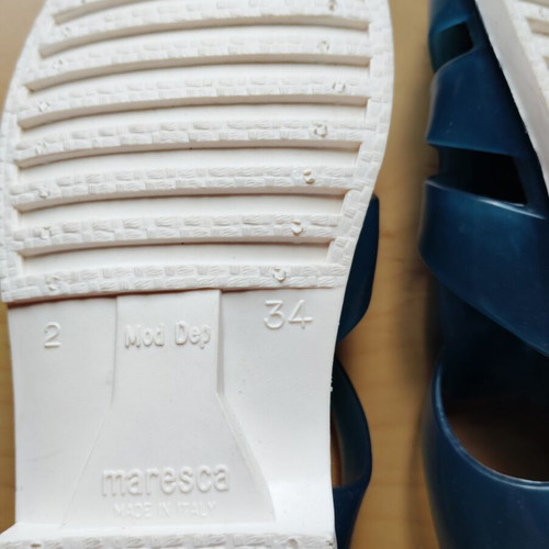 Sandals size 34 like new, blue