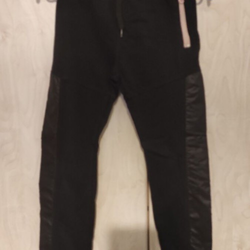 Girls' set 6-7 years like new, black