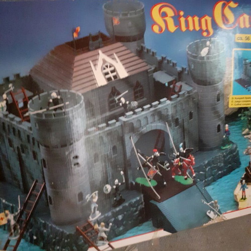 King castle new toy with 20 knights and horses