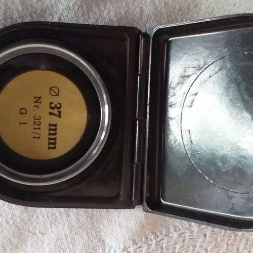 Zeiss Ikon 37mm filter and wooden photographic plate frame used