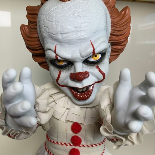 Mezco IT Mega Scale Talking Pennywise action figure used