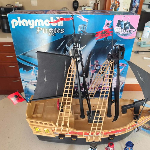 Playmobil 6678 Pirate Ship used with box and instructions
