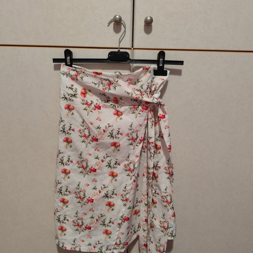 Floral pareo like new, multicolored, polyester