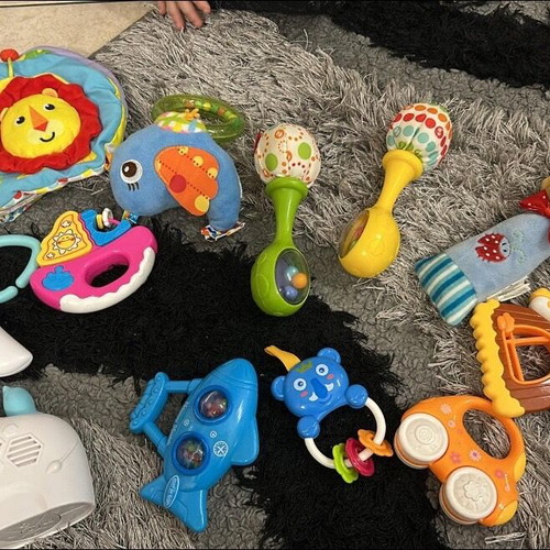 Fisher Price Activity Gym Play Mat with Piano Sounds and Lights like new