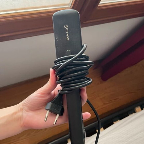 Hair straightener used, flat iron