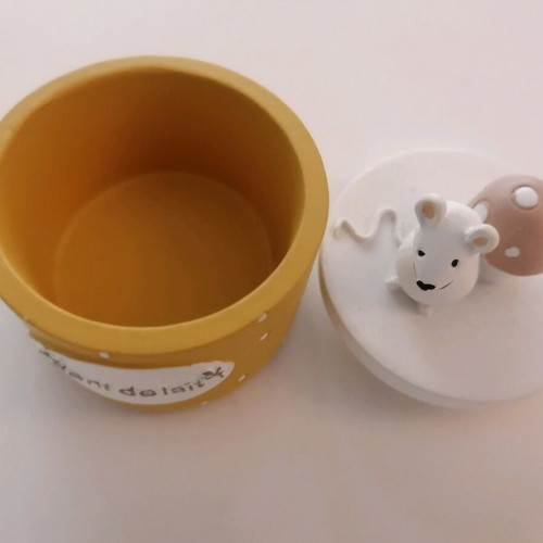 Small box for baby teeth like new with mouse and mushroom