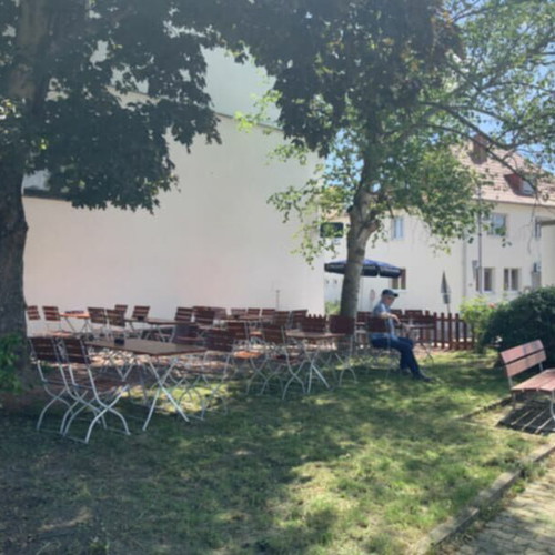 Restaurant with furnished apartment, used, 240 seats, garden, car, Germany