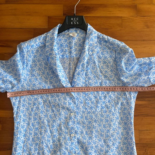 Shirt medium vintage with flowers like linen, like new