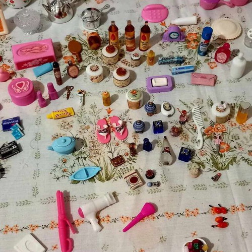 Mega Lot of Realistic 1/6 Scale Miniatures like new