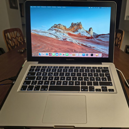 MacBook Pro 13" Early 2011, Intel i5, 8GB RAM, 250GB Samsung SSD