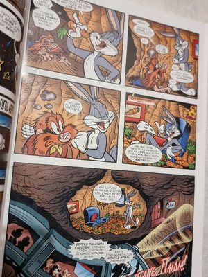 Bugs Bunny comic issue 34 like new, 2016