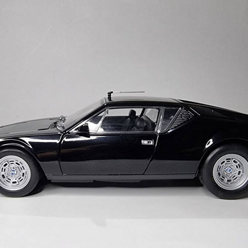 Kyosho De Tomaso Pantera L Metal Model Scale 1:18 New