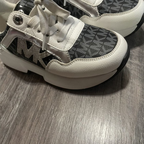 Michael Kors girls' sneakers like new, size 31, black and white