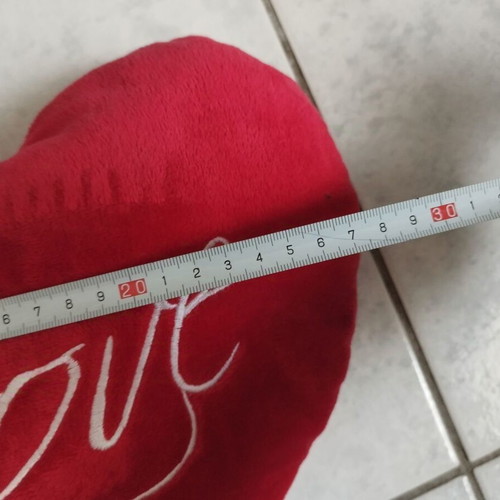 Love plush heart 28cm red like new