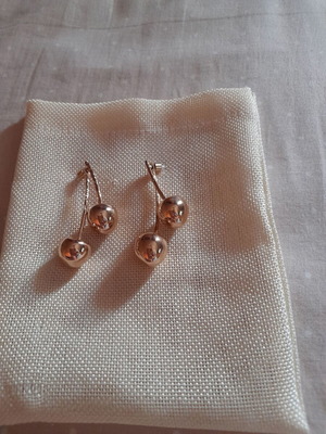 Cherry earrings like new, gold pink color