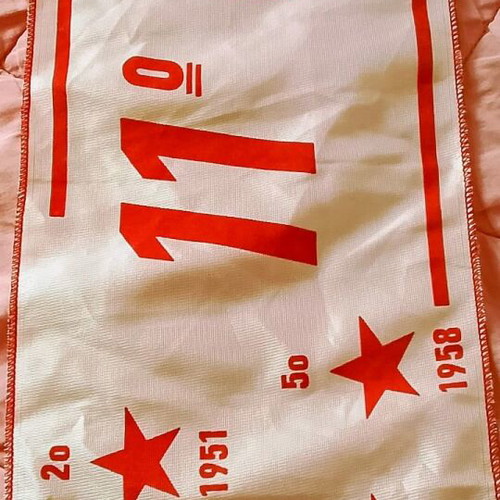 Vintage Olympiakos scarf “Thrylos Damplos” like new, collectible