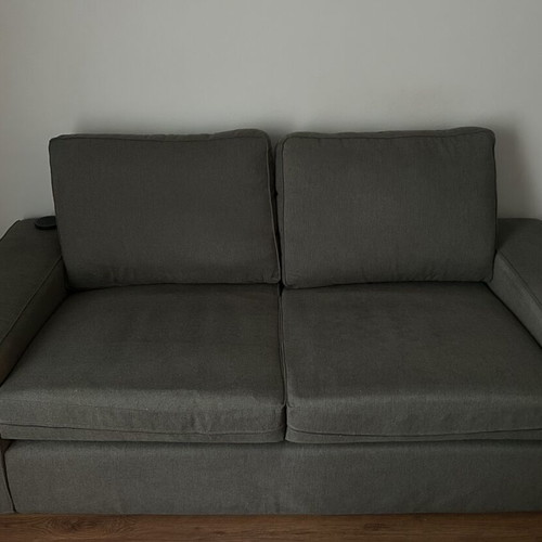 Two-seater sofa like new, comfortable with soft seat