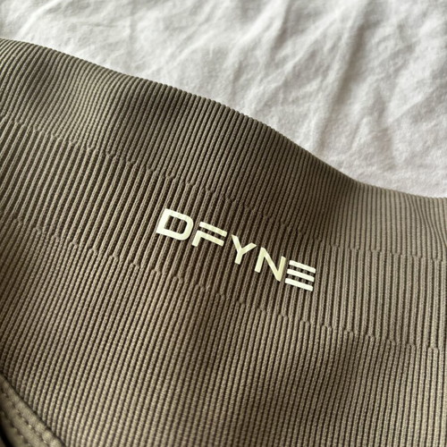 Dfyne Impact Shorts Medium size, like new, truffle color