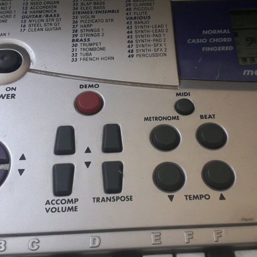 Casio keyboard with 29 keys like new