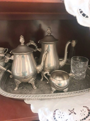 Silver Plated Set of 4 Pieces Like New with Large Carved Tray
