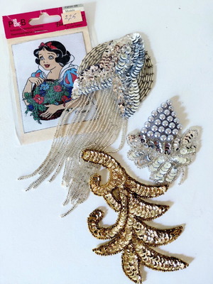 Vintage patches set of 4 with Snow White, sequins and beads, like new