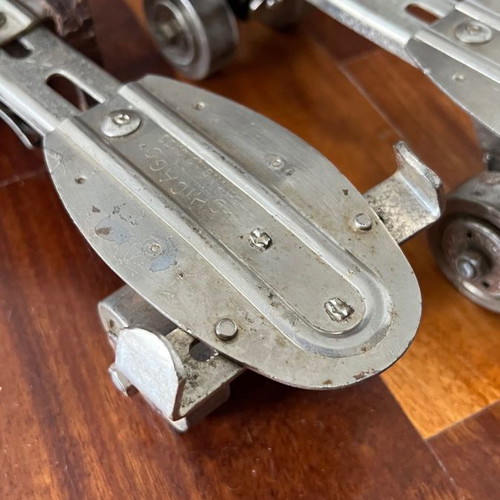 Chicago vintage skates used, metallic and adjustable from 1950