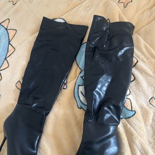 Black leather high heel boots like new, size 39.5-40