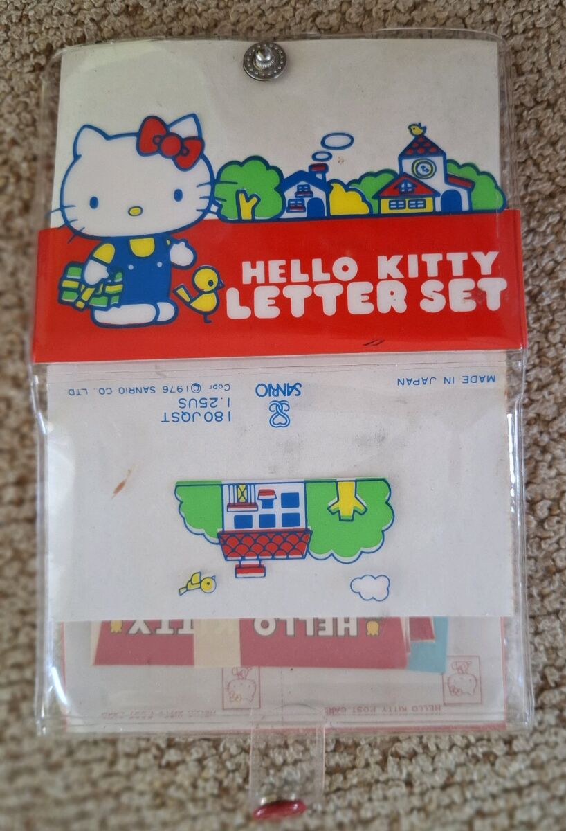 Vintage Hello Kitty Letter Set used,… - € 52,00 - Vendora.cy