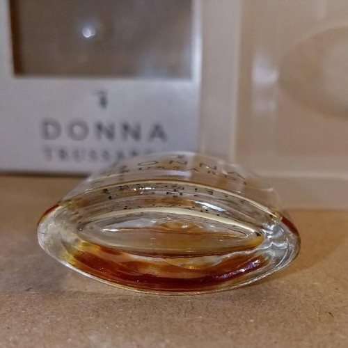 Donna Trussardi Eau de Parfum used, vintage collectible 4 ml
