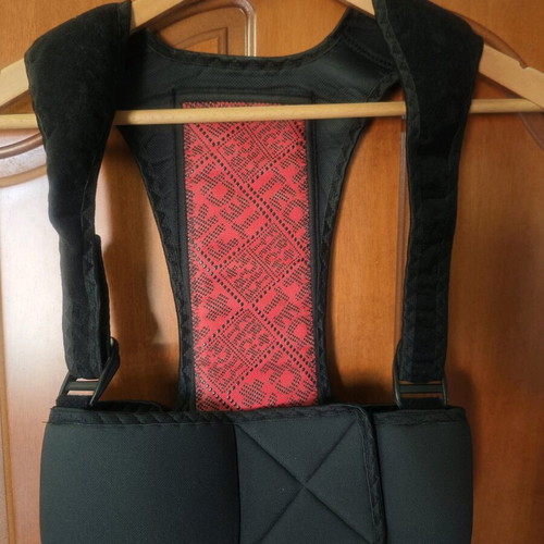 Firtech Kyphosis Brace like new, adjustable small with ceramic materials