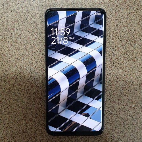 Redmi Note 12 smartphone 128GB, 4+4GB RAM, cracked screen