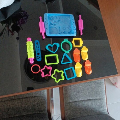 Shapes for Modeling Clay Set of 18 Pieces Like New