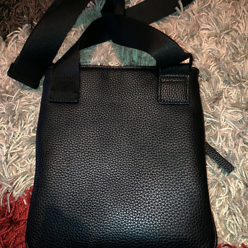 Tommy Hilfiger black crossbody bag like new