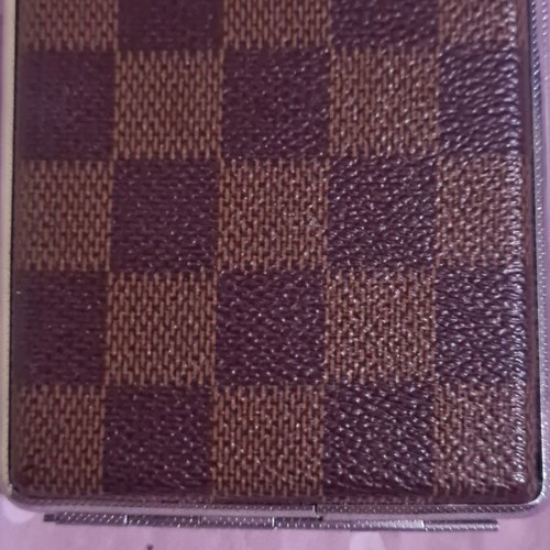 Tobacco case with lighter like new