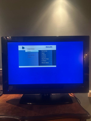 Philips 32’’ LCD HD Ready TV like new