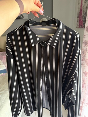 Striped women's shirt Shein XL like new, black and white