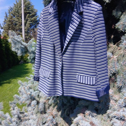 Branded spring summer blazer like new, white and blue