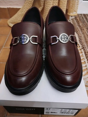 Nine West γυναικεία μοκασίνια 37 νούμερο σαν καινούργια, μπορντό