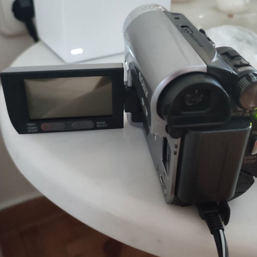 Sony Handycam DCR-HC62 MiniDV camcorder for parts or repair