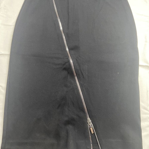 Skirt with front zipper like new, size M 38 10, black Access