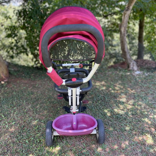 Children's tricycle with rotating seat, parent handle and sunshade, new