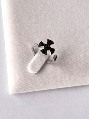 Silver .925 plated ring with black zirconia new