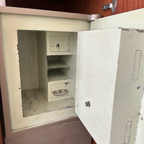 Large security safe used, heavy-duty