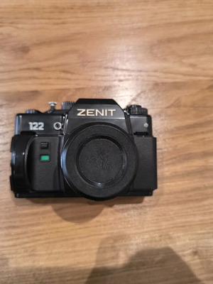 Zenit 122 Αναλογική SLR φωτογραφική μηχανή με φακό Helios-44M-6 Καινούργιο