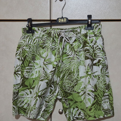 Men's swim shorts size L like new, white and green with pockets