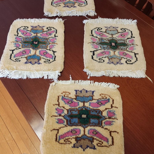 Handmade chair seat rugs set of 4 like new 35x43 cm