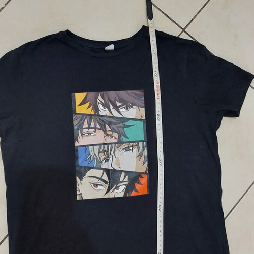 Shein anime women's t-shirt like new, size XS/S, black multicolor